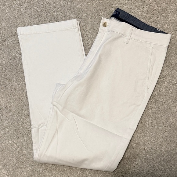Nautica Classic Fit Cream Trousers - Picture 2 of 6